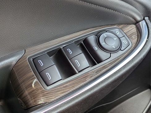Used 2024 Chevrolet Malibu LT FWD image 23