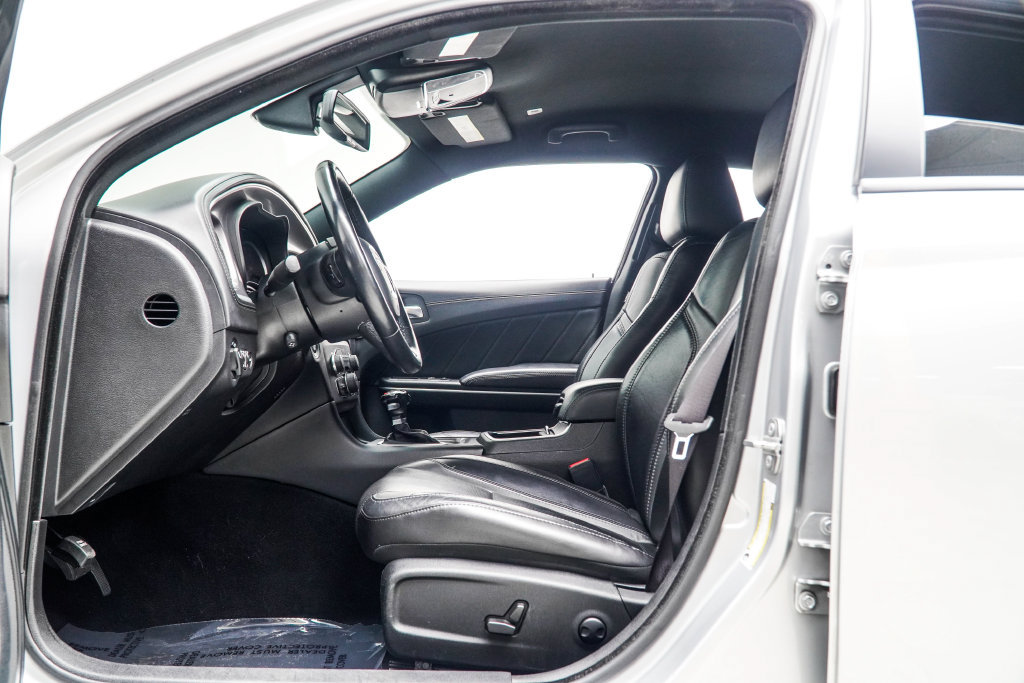 Used 2022 Dodge Charger SXT w/ Plus Group RWD image 39