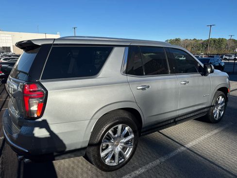 Used 2023 Chevrolet Tahoe High Country image 2