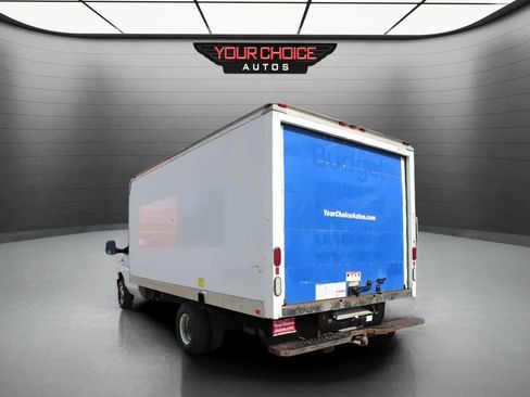 Used 2014 Ford E-350 and Econoline 350 Super Duty image 7