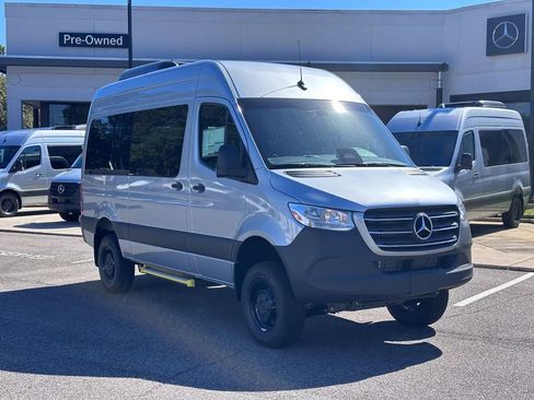 New 2025 Mercedes-Benz Sprinter 2500 image 1