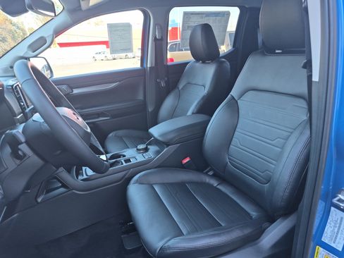 New 2025 Ford Ranger Lariat w/ Black Appearance Package image 12