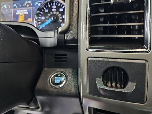 Used 2020 Ford Expedition Max XLT w/ Equipment Group 202A image 38