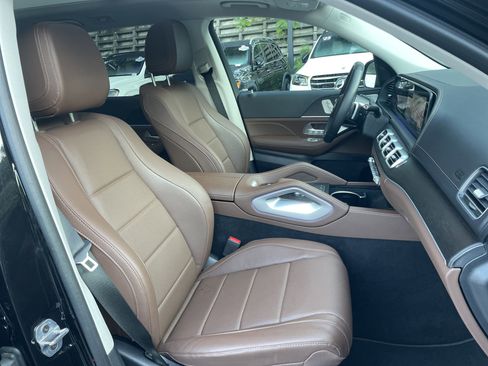 Certified 2024 Mercedes-Benz GLS 450 4MATIC image 53