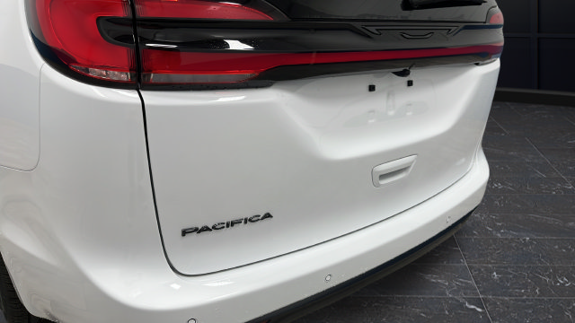 New 2027 Chrysler Pacifica Select FWD image 38