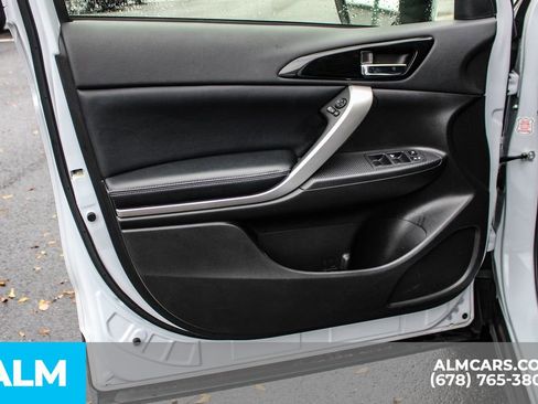 Used 2024 Mitsubishi Eclipse Cross SE image 40