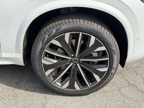 New 2026 Volvo XC90 B6 Ultra w/ Protection Package Premier AWD/4WD image 24