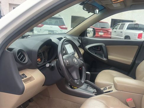 Used 2009 Toyota RAV4 Limited AWD/4WD image 41