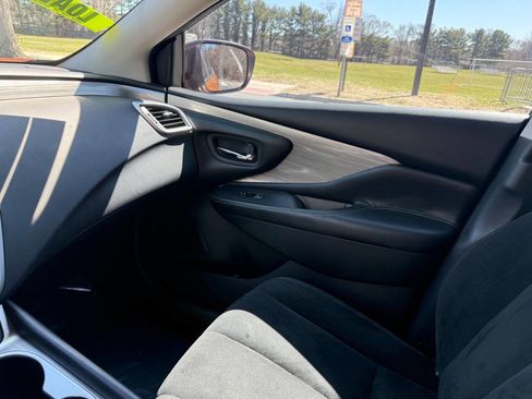 Used 2017 Nissan Murano SV image 13