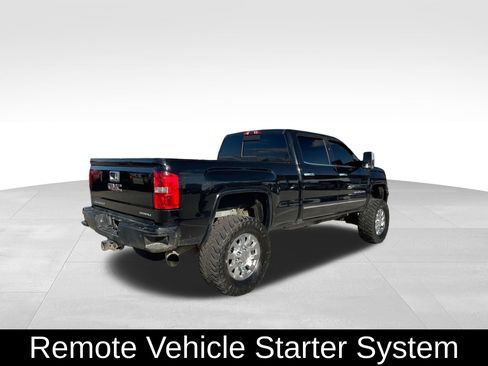 Used 2015 GMC Sierra 2500 Denali w/ Duramax Plus Package image 5