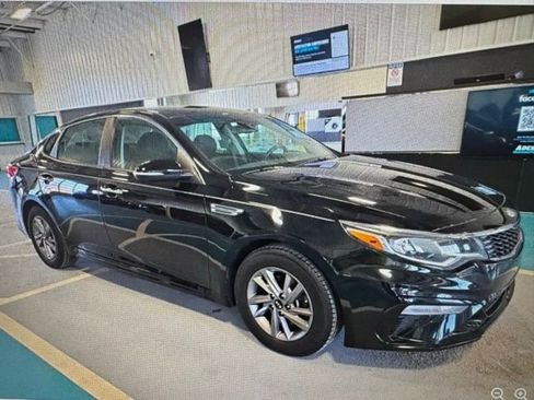 Used 2020 Kia Optima LX image 1
