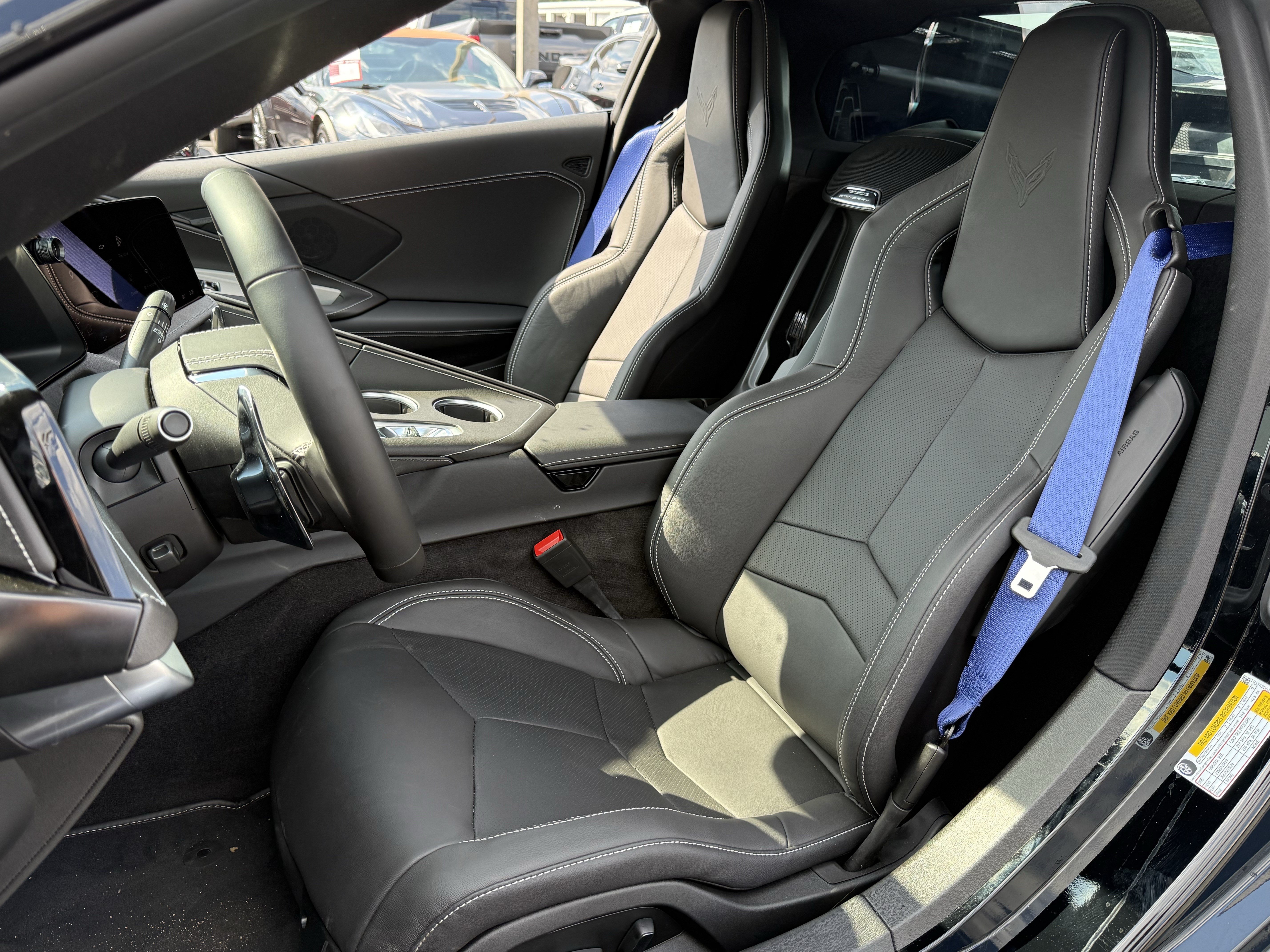 Used 2027 Chevrolet Corvette Stingray Coupe w/ LPO, Roadside Safety Package RWD image 7