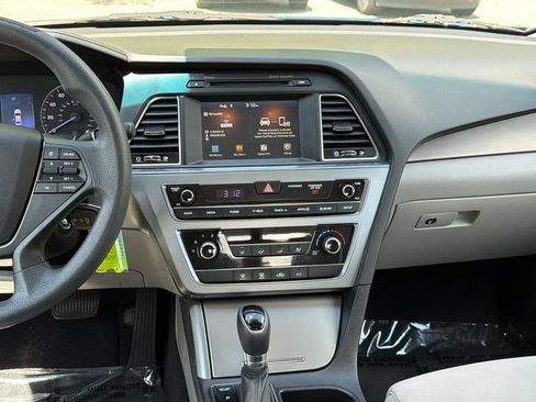 Used 2017 Hyundai Sonata Sport FWD image 9