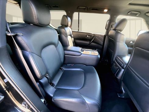 Used 2023 Nissan Armada SL w/ Midnight Edition Package RWD image 25