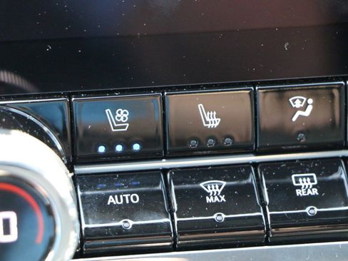 Used 2023 Chevrolet Colorado ZR2 w/ Desert Boss Special Edition AWD/4WD image 24