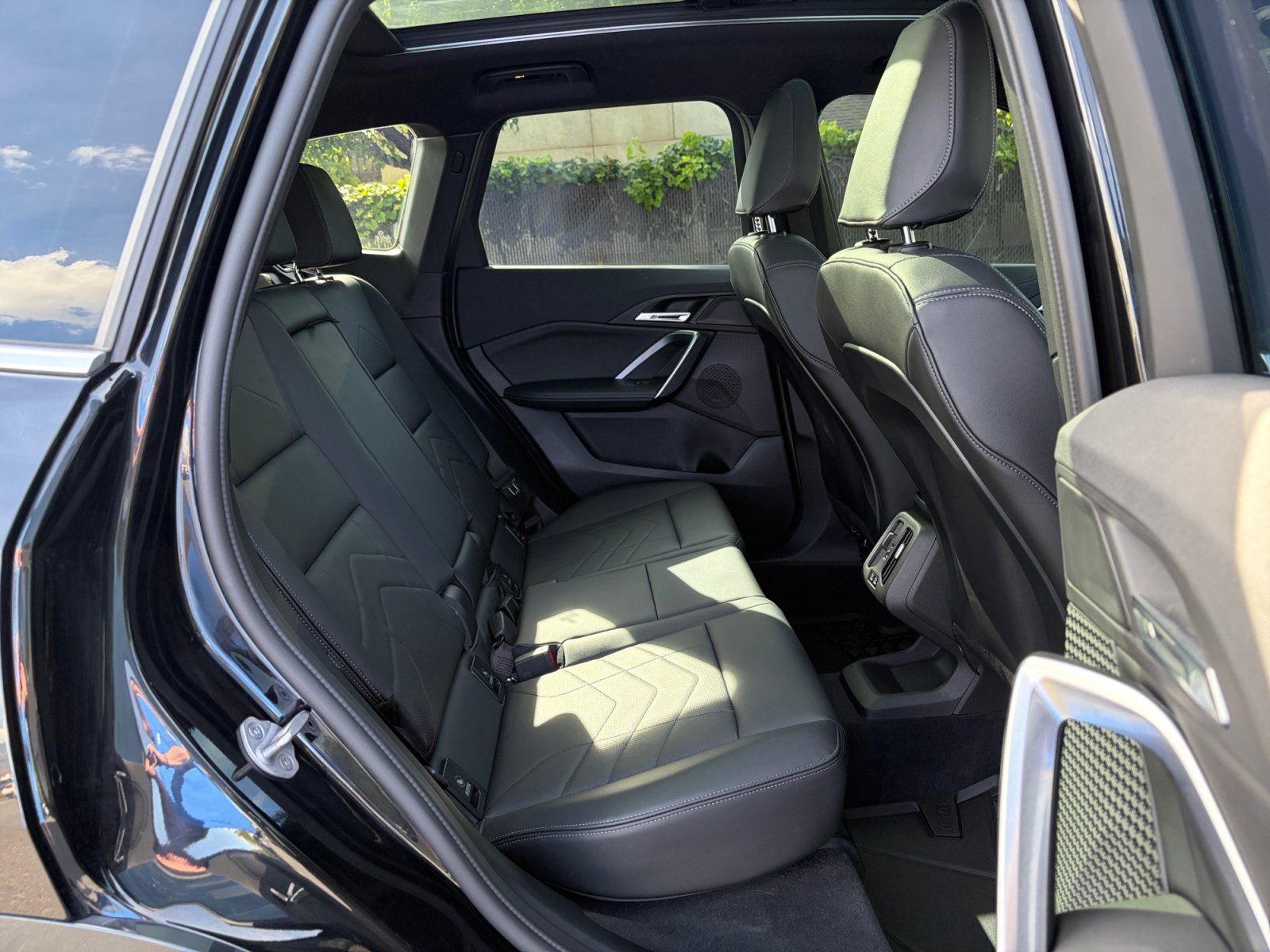 Used 2025 BMW X1 xDrive28i w/ Technology Package AWD/4WD image 27