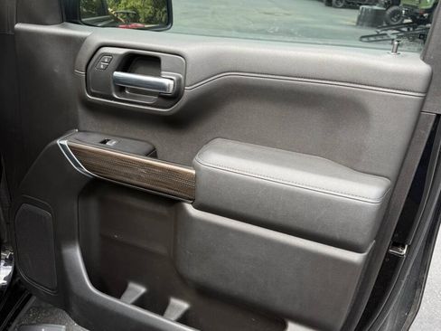 Used 2019 Chevrolet Silverado 1500 LT w/ All-Star Edition AWD/4WD image 11