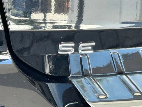 Used 2022 Volkswagen Taos SE FWD image 22