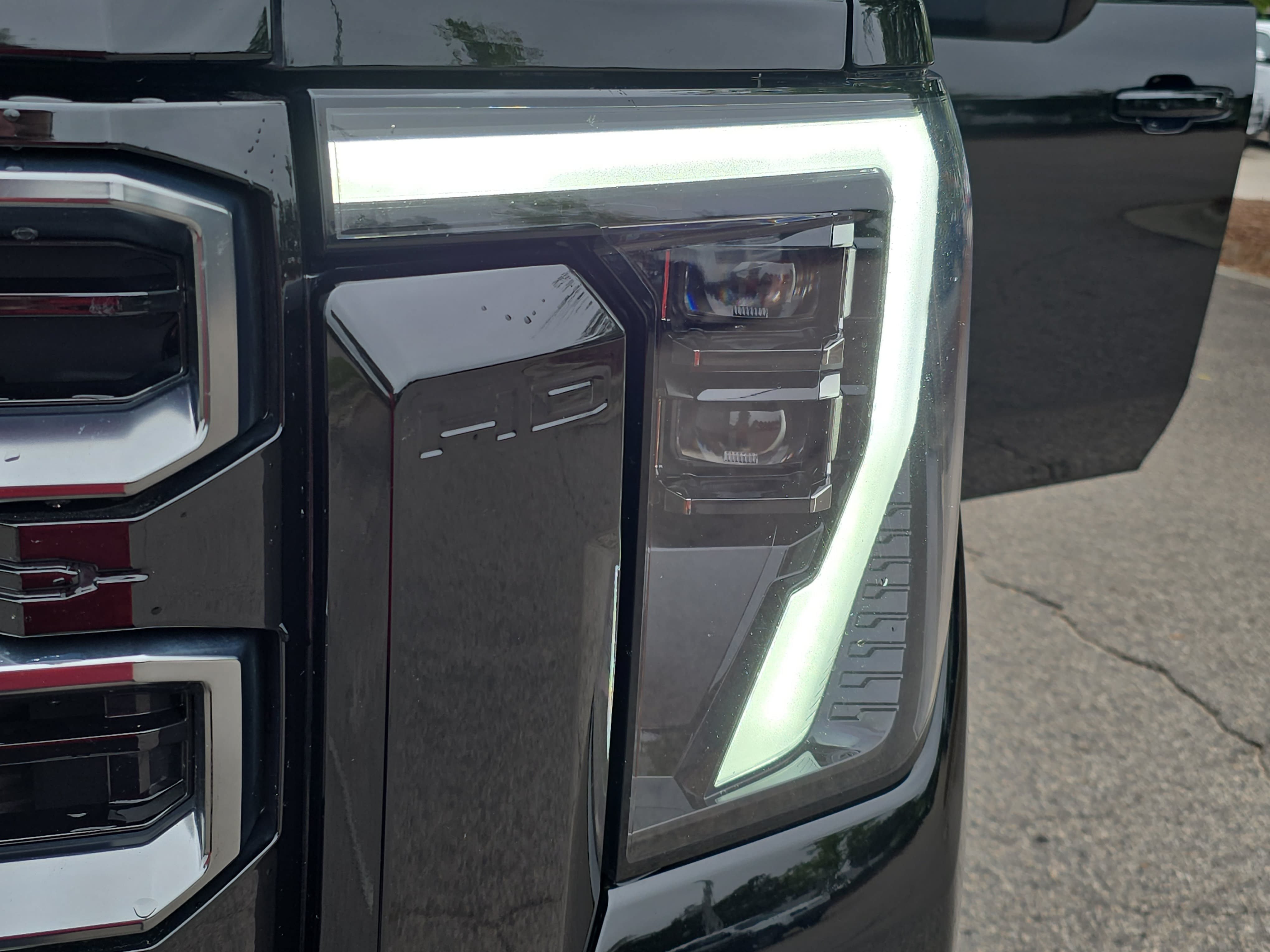 Used 2025 GMC Sierra 2500 AT4 w/ AT4 Premium Plus Package AWD/4WD image 31