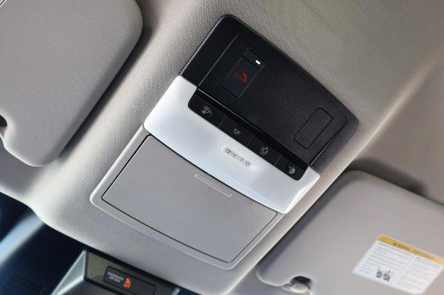 Certified 2025 Nissan Rogue SV FWD image 16