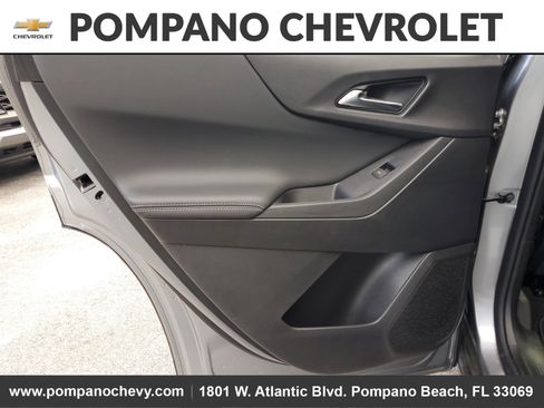 New 2025 Chevrolet Equinox LT w/ Convenience Package II image 8