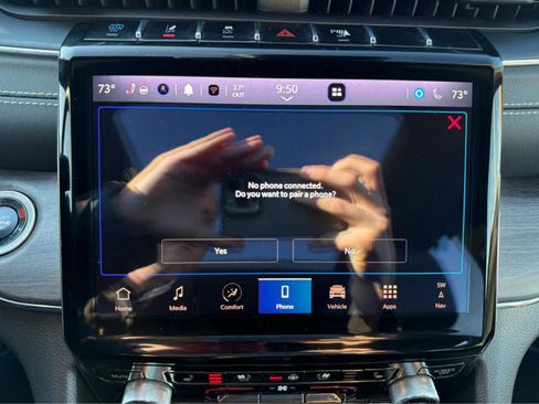 Used 2024 Jeep Grand Cherokee Overland w/ Luxury Tech Group IV image 22