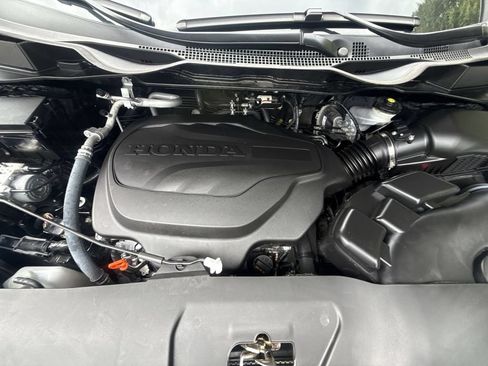 Used 2025 Honda Odyssey Sport-L image 18