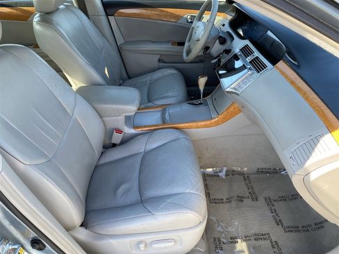 Used 2006 Toyota Avalon XLS image 9