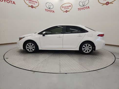 Used 2026 Toyota Corolla LE image 5