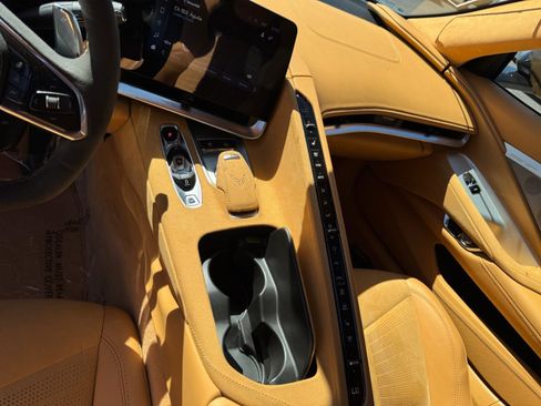 Used 2024 Chevrolet Corvette Stingray Premium Cpe image 15