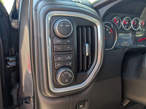 Used 2021 Chevrolet Silverado 1500 LT Trail Boss w/ Bed Protection Package AWD/4WD image 23