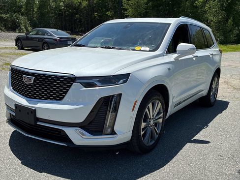 Used 2021 Cadillac XT6 Premium Luxury AWD/4WD image 1