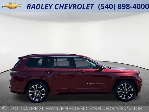 Used 2022 Jeep Grand Cherokee L Overland w/ Luxury Tech Group IV AWD/4WD image 21