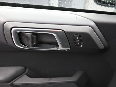 New 2025 Ford Bronco Badlands image 20