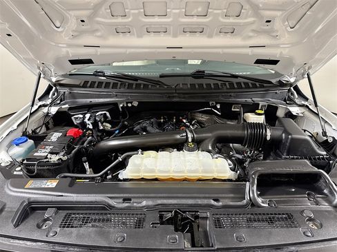 Used 2024 Ford Expedition Limited image 31