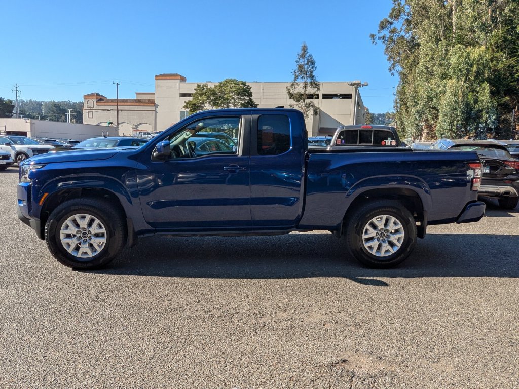 Used 2022 Nissan Frontier SV w/ Technology Package AWD/4WD image 8