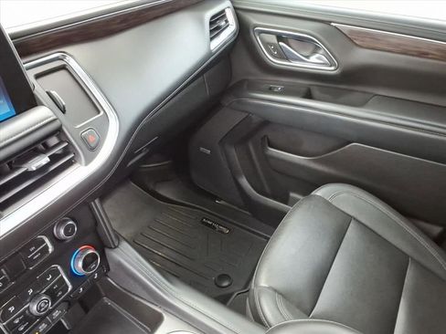 Used 2022 Chevrolet Tahoe Z71 w/ Z71 Off-Road Package image 37