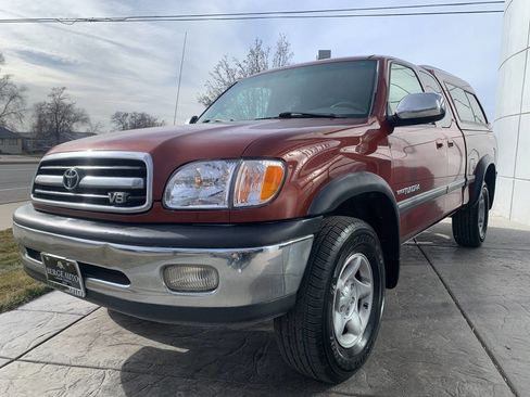 Used 2000 Toyota Tundra SR5 image 3