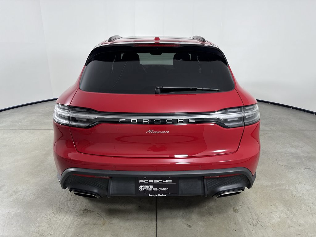 Certified 2025 Porsche Macan AWD/4WD image 6