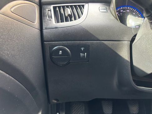 Used 2016 Hyundai Genesis Coupe 3.8 image 22