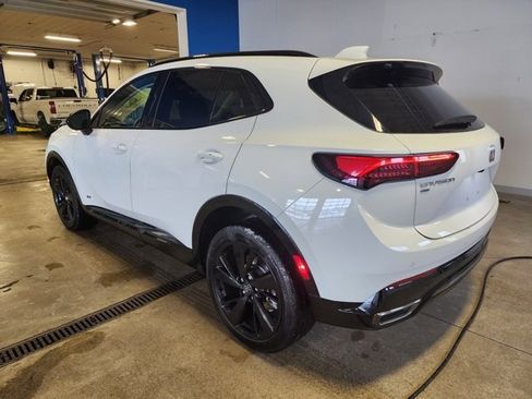 Certified 2025 Buick Envision Sport Touring image 2