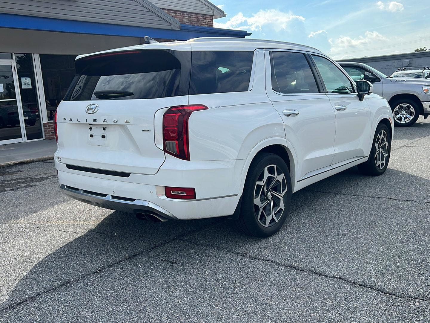 Used 2022 Hyundai Palisade Calligraphy AWD/4WD image 5