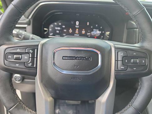 Certified 2023 GMC Yukon XL Denali AWD/4WD image 30