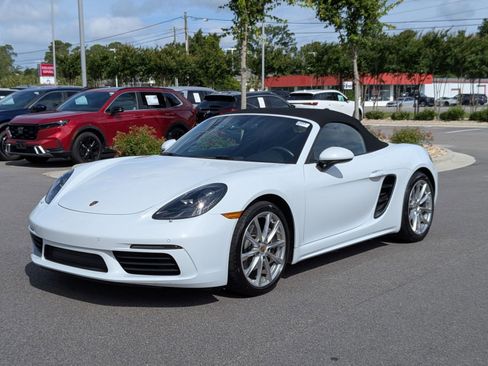 Used 2019 Porsche 718 Boxster RWD image 7