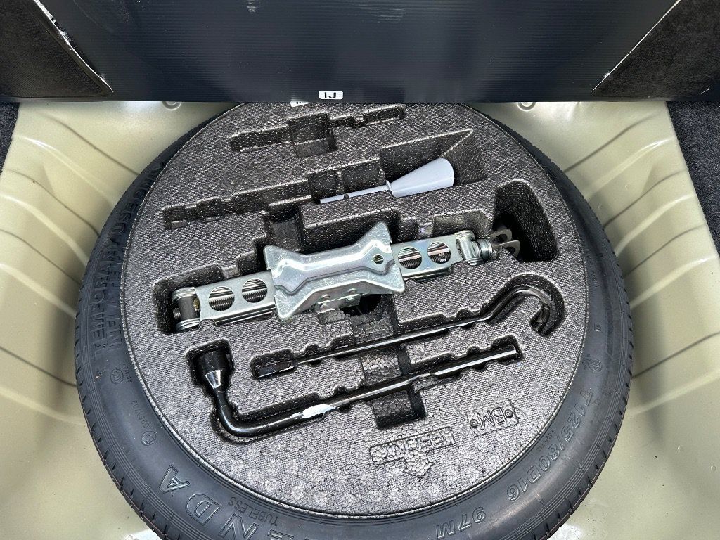 Used 2021 Honda Civic LX image 32