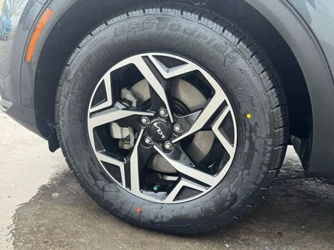 Used 2023 Kia Sportage LX image 20