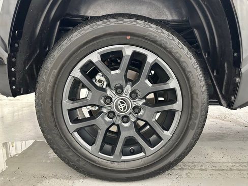 Used 2025 Toyota Tundra Platinum image 73