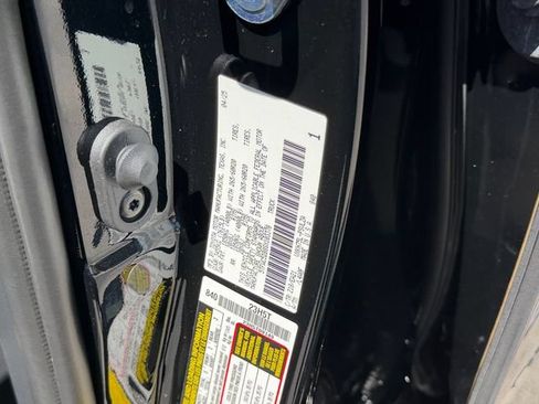 Certified 2025 Toyota Tundra Limited AWD/4WD image 19