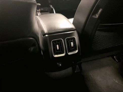 Used 2024 Kia Sorento S w/ Panoramic Sunroof Package image 29