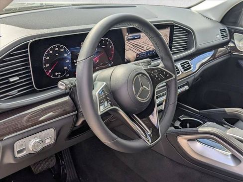 Used 2026 Mercedes-Benz GLE 350 4MATIC image 3